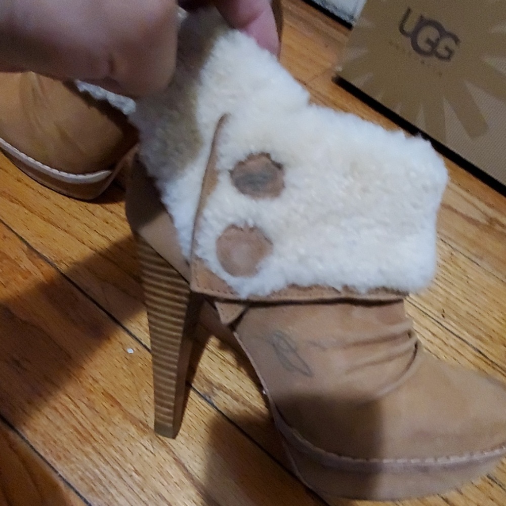 Boots - Picture 7 of 7
